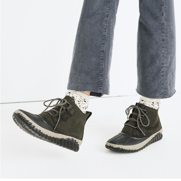 sorel out n about black